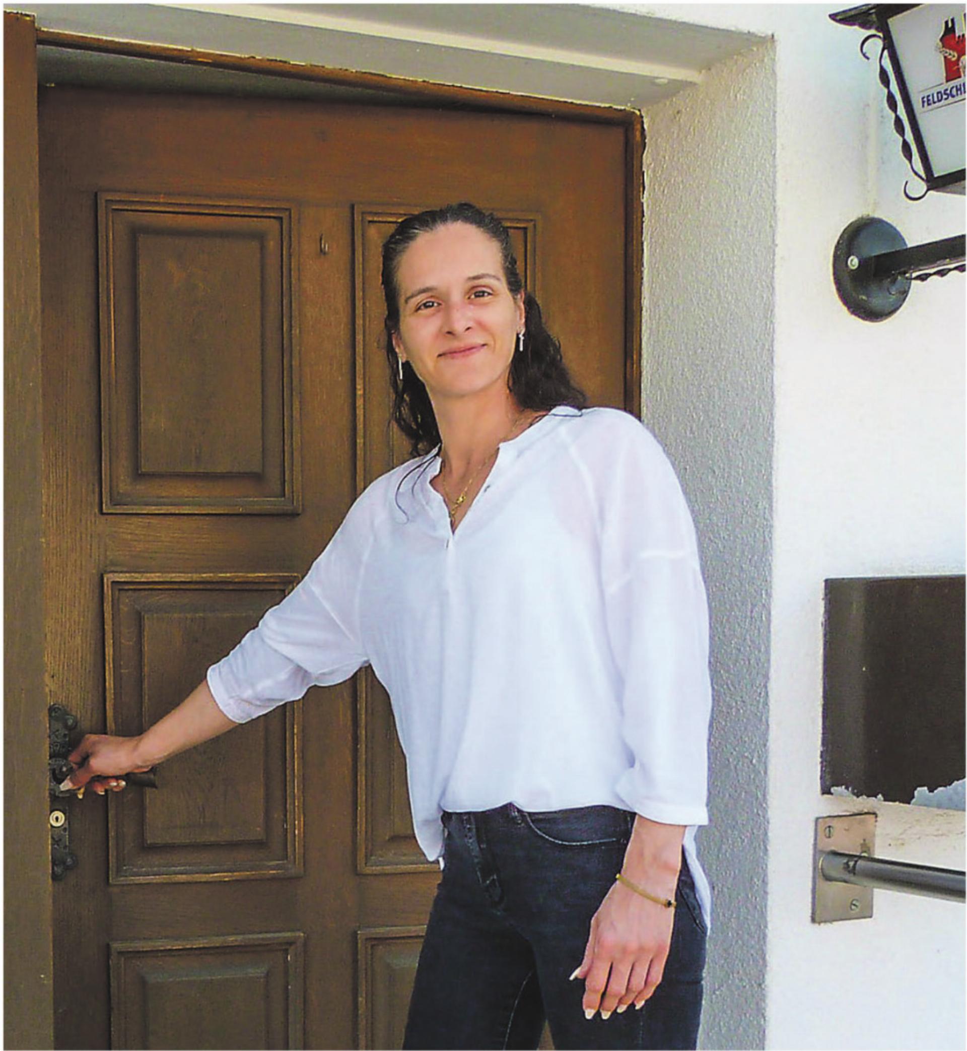 Sandra Maria da Silva Pereira ist die neue Mieterin im «Ochsen» Guntershausen. Bild: Kurt Lichtensteiger