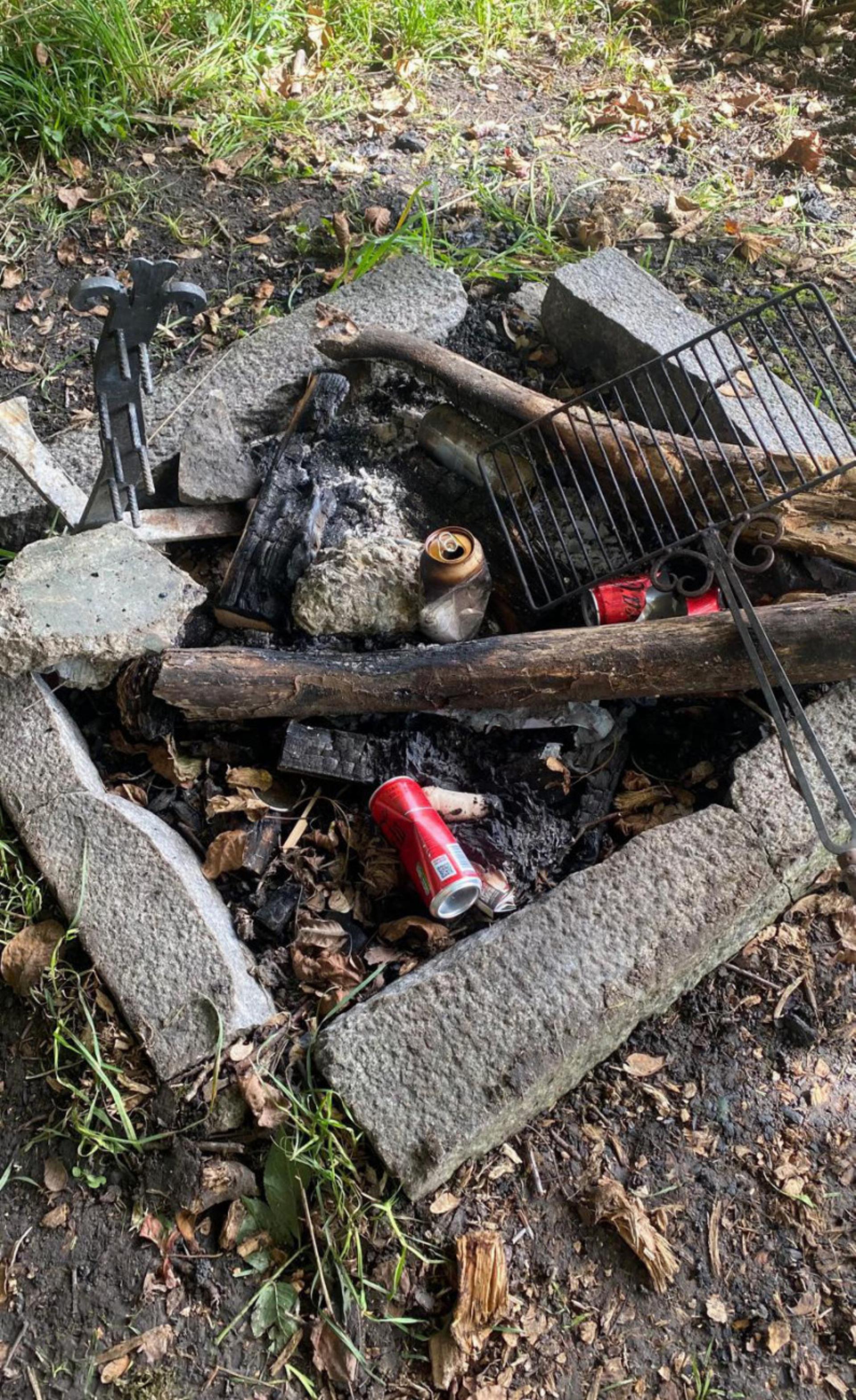 Littering an der Feuerstelle Fürst sorgt für Ärger - Das Bild wird blockiert. – Möglicherweise durch einen aktiven Adblocker.