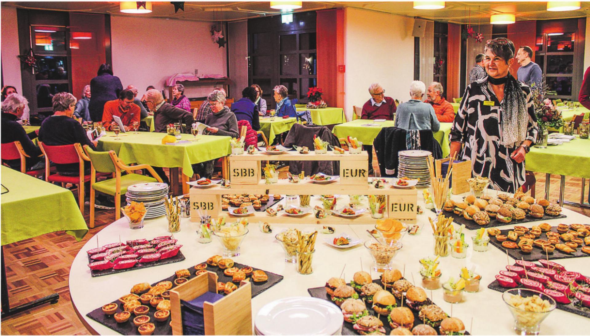 Elgg blättert im neuen Jahrbuch - Das Bild wird blockiert. – Möglicherweise durch einen aktiven Adblocker.