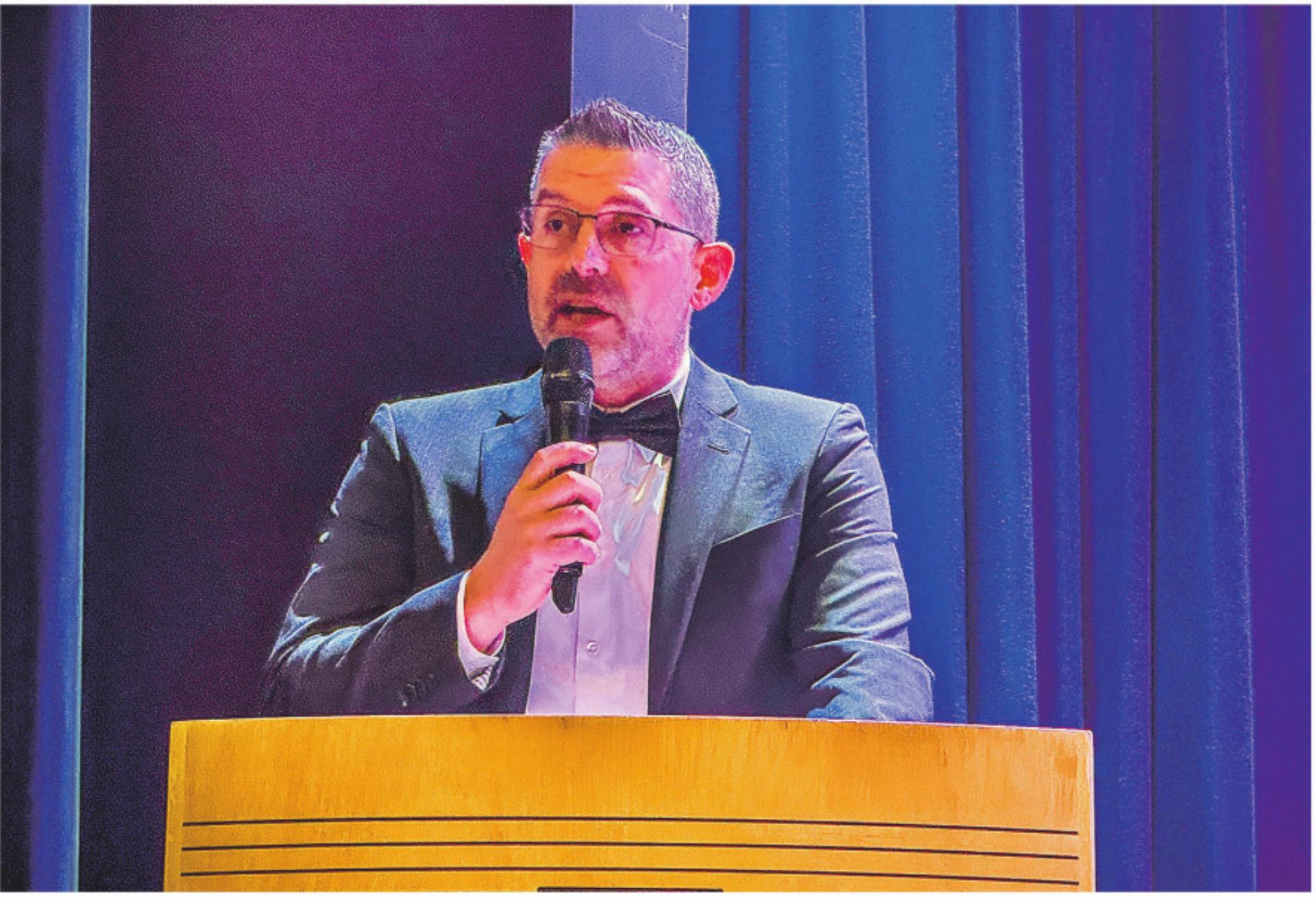 Pessimisten haben recht, Optimisten Erfolg - Das Bild wird blockiert. – Möglicherweise durch einen aktiven Adblocker.