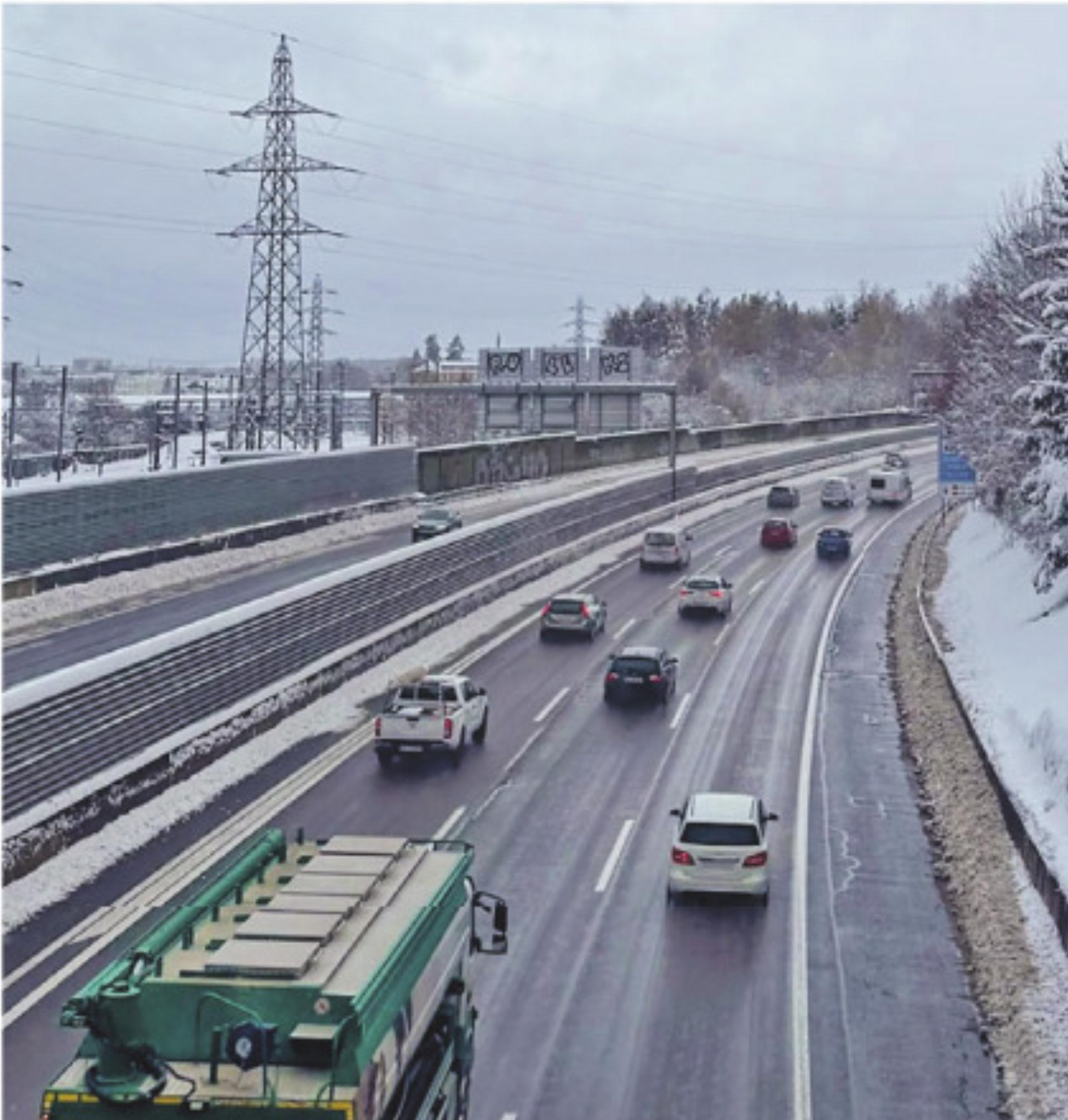 Verkehrsspitzen in den Skiferien - Das Bild wird blockiert. – Möglicherweise durch einen aktiven Adblocker.