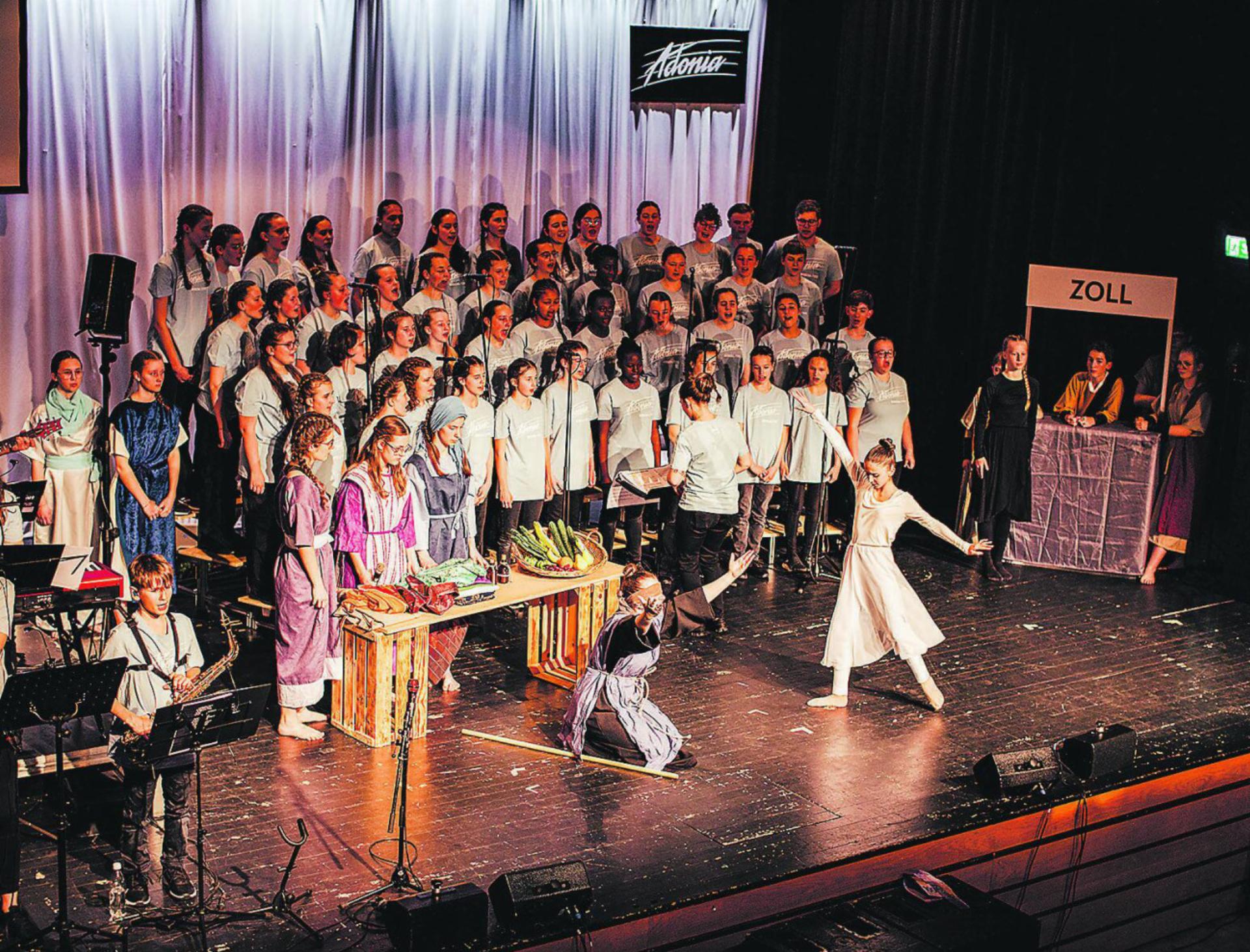 Das Adonia-Musical lockte rund 500 Besucherinnen und Besucher ins Gemeindezentrum Aadorf.