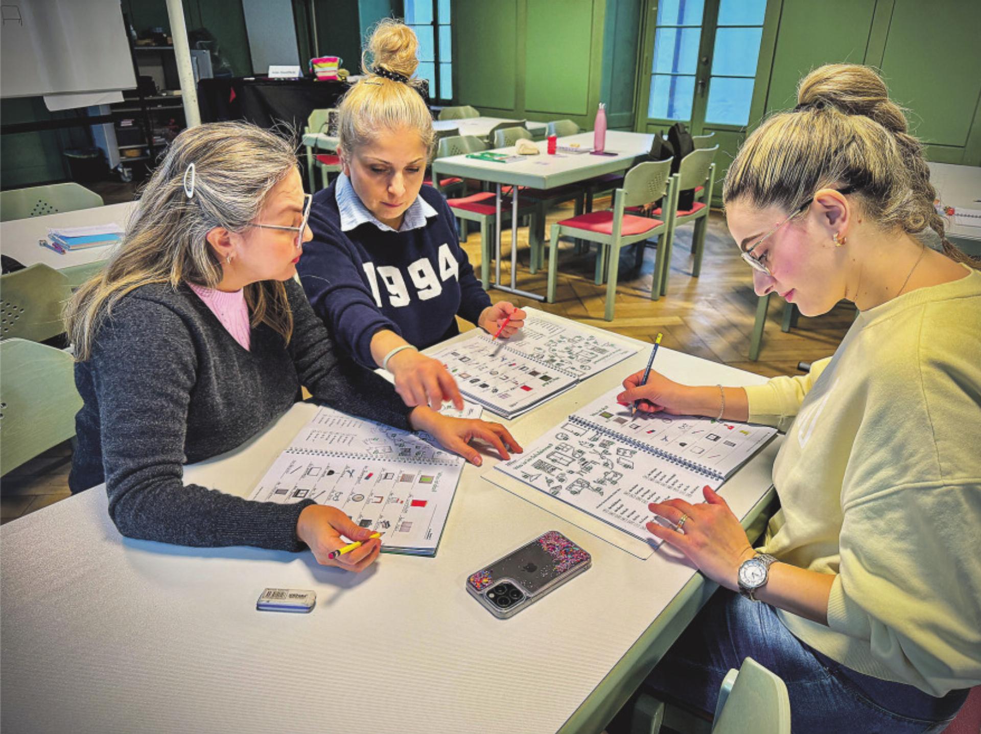 Aller Anfang ist schwer – Einblicke in zwei Deutschkurse - Das Bild wird blockiert. – Möglicherweise durch einen aktiven Adblocker.