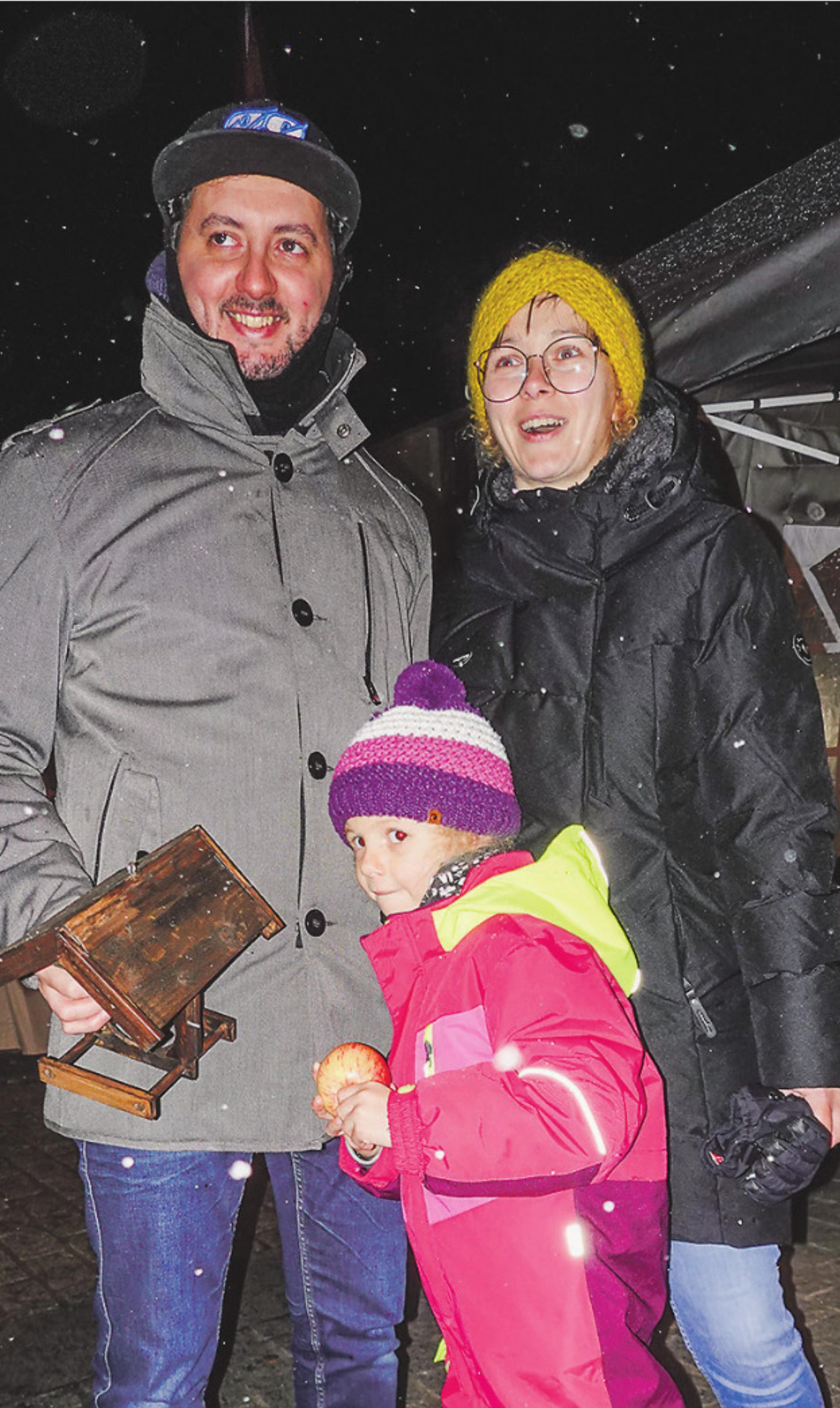 Festliche Stimmung auf dem Dorfplatz