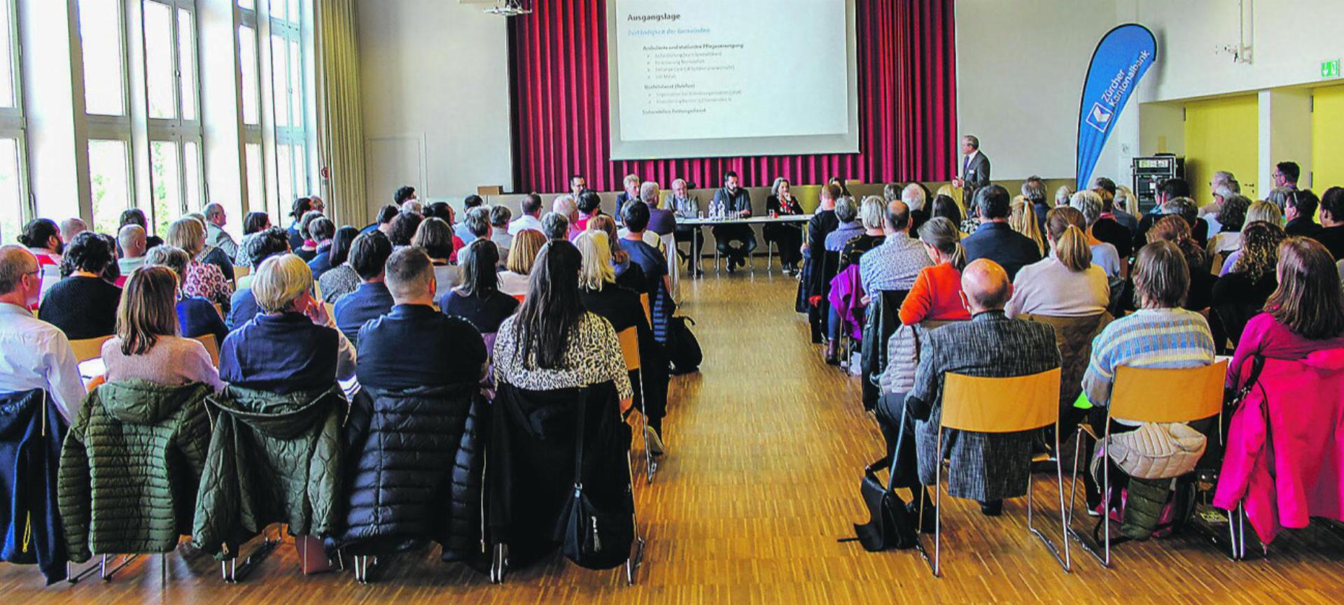Bei der Mitgliederversammlung des Spitex Verbands Kanton Zürich in Bülach kam es zu Änderungen im Vorstand. Bild: Spitex Verband Kanton Zürich/Martin Merk