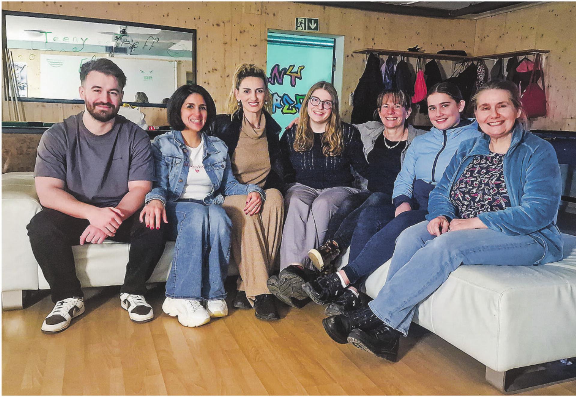 Jugendliche tauchen ein in den Beruf «FaGe» - Das Bild wird blockiert. – Möglicherweise durch einen aktiven Adblocker.