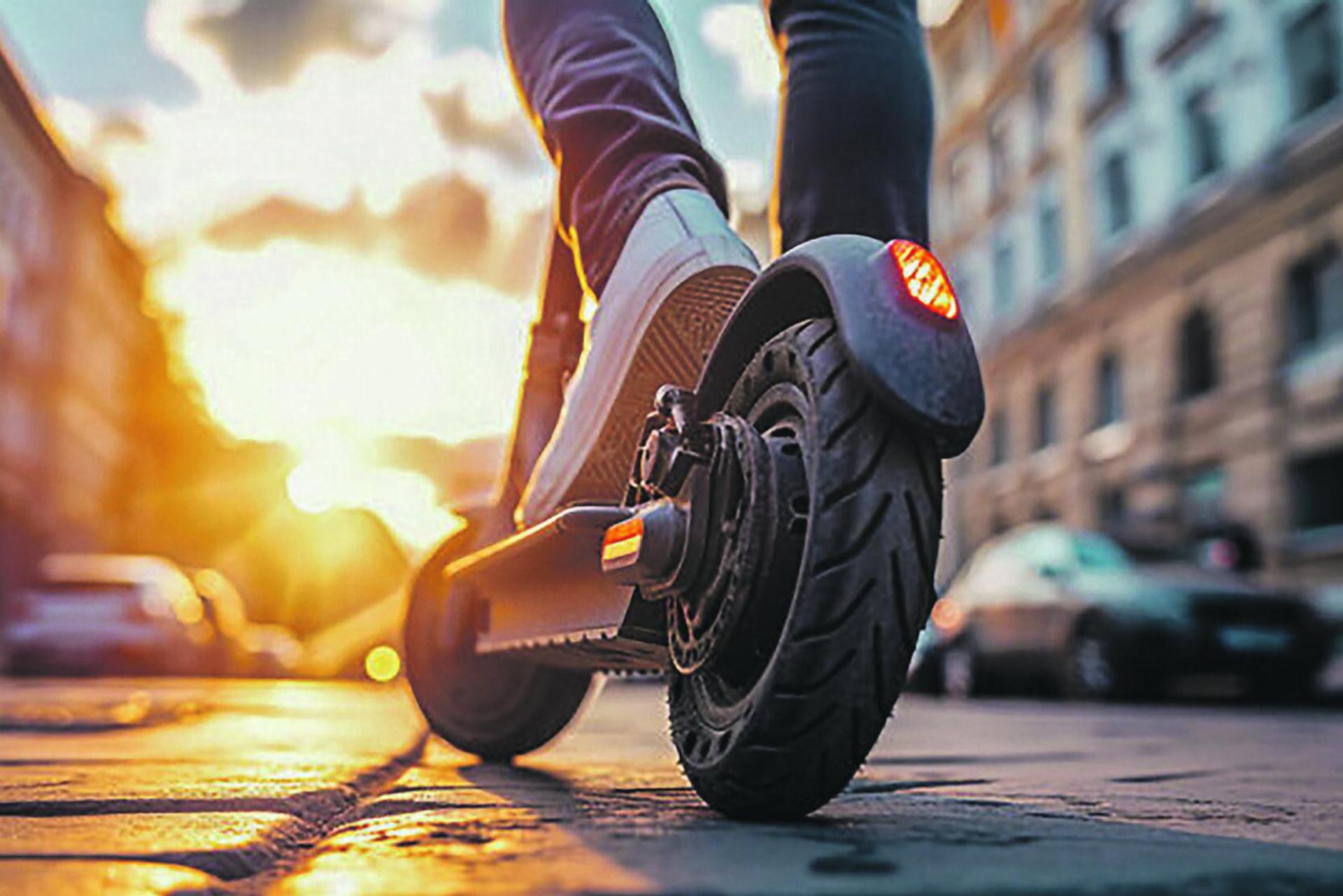 E-Trottinett – flott unterwegs, aber nicht ohne Risiko