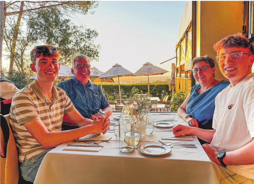 Familienfoto. Bilder zVg Familienfoto. Bilder zVg