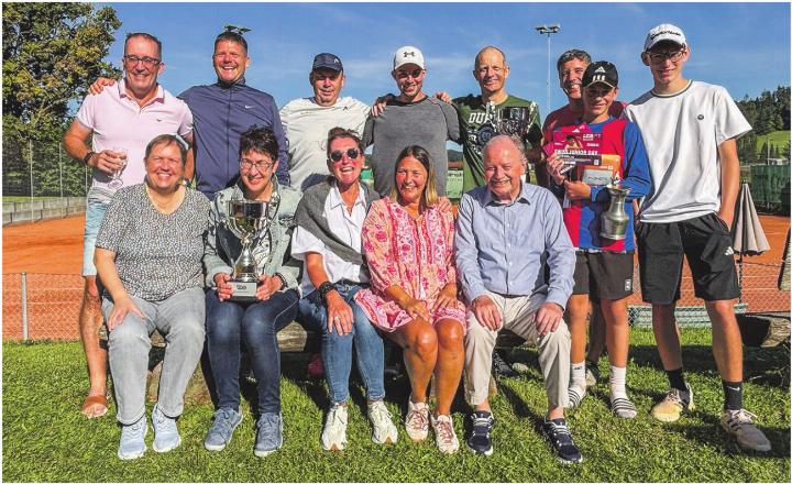 Die Finalistinnen und Finalisten der diesjährigen Clubmeisterschaften. Bild: zVg