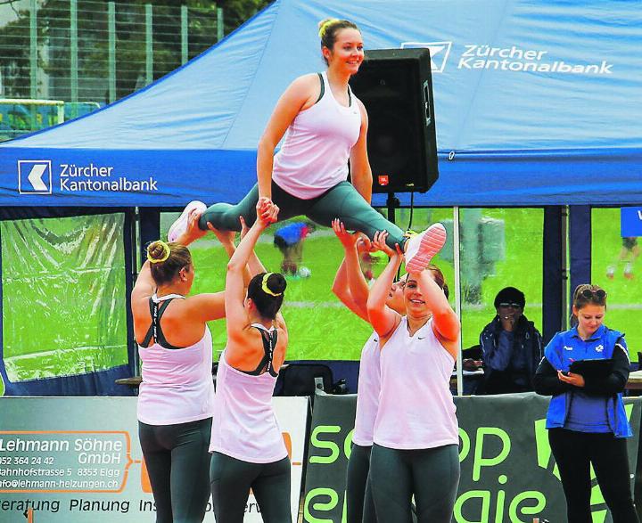 Die amtierenden Schweizermeisterinnen in der Kategorie Team-Aerobic Aktive siegen auch am WTU Gym-Cup: STV Frauenfeld, TSV Guntershausen. Bild: Ilena Elsener