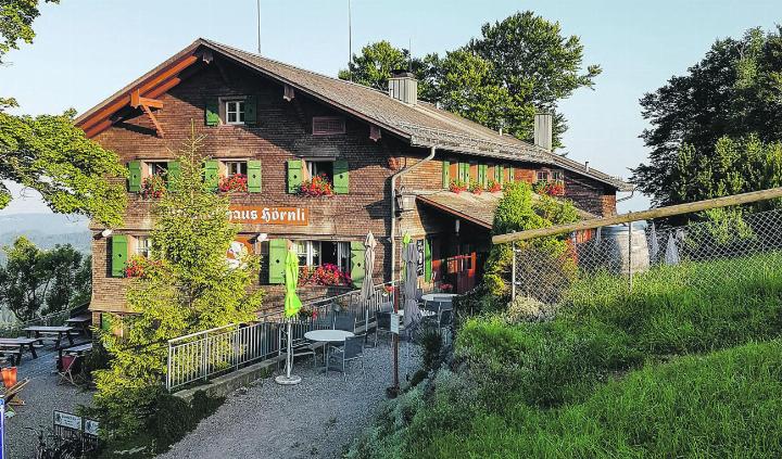Das auf 1133 Meter über Meer gelegene Berggasthaus Hörnli wird zu jeder Jahreszeit von vielen Wandernden besucht. Bild: zvg