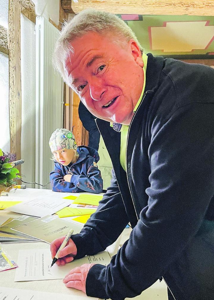 Erich Wegmann, Präsident der WAK, freut sich, dass das Gebäude weiterhin der Bevölkerung dient.