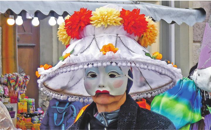 Mobile Ständerlampe. Leserbild: Hans Maag, Elgg