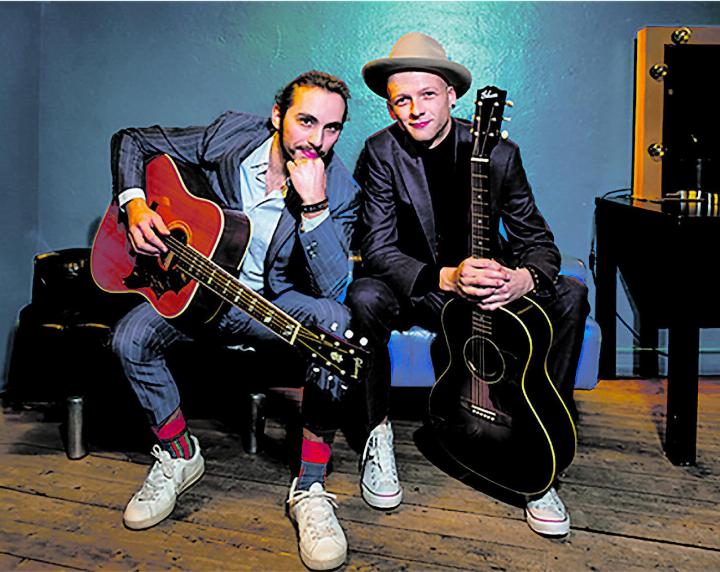 Flo und Lucky sind mit ihren aussergewöhnlichen Stimmen und Gitarren in der Blues-Szene sehr gefragt. Bild: zVg