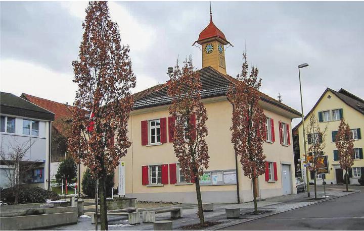 Vom Umbau des alten Gemeindehauses in Hagenbuch für 160’000 Franken wollte die Budget-Gemeindeversammlung nichts wissen. Archivbild: EAZ