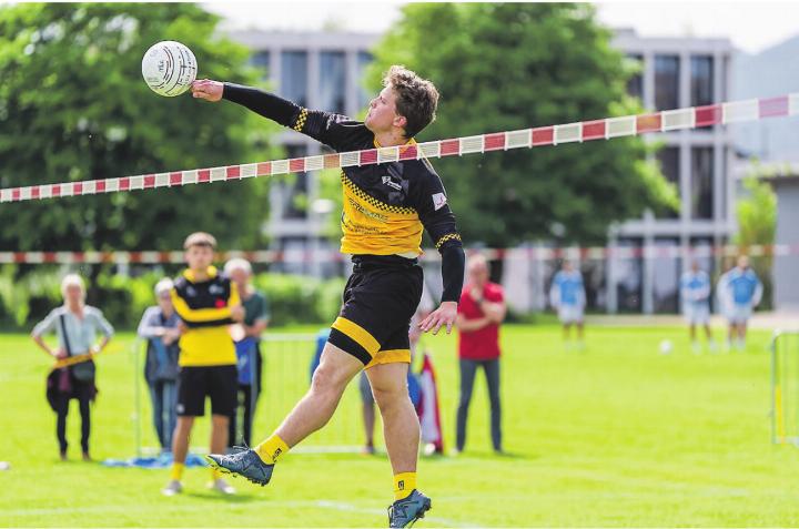 Affeltrangens Männer kämpfen gegen Widnau um den letzten Final4-Platz. Bild: Stefan Emch / Swiss Faustball