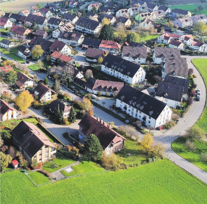 Nach heutigem Planungsstand wird der Kanton im Jahr 2025/26 die Staatsstrasse durch Hagenbuch (Schneiterstrasse) sanieren. Archivbild: EAZ