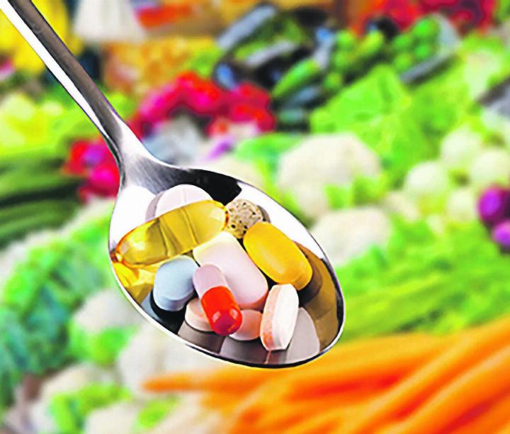 Individuell zusammengestellte Mikronährstoff-Mischungen ermöglichen eine gezielte Supplementierung – abgestimmt auf persönliche Bedürfnisse, Lebensstil und Lebensphase.   Bild: istockphoto.com