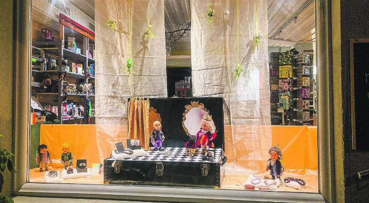 Schmuck-Schaufenster von Irene Rutishauser.