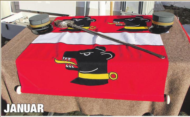 01 Steife Hüte und der Säbel des Äschli-Kommandanten, die traditionsgemäss neu zu vergeben sind. Welchen Geburtstag durfte die Aschermittwochgesellschaft in diesem Jahr feiern?
A: 99 
K: 111 
C: 77