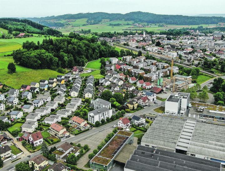 So wenig Einbürgerungen wie noch nie im letzten Jahrzehnt gab es letztes Jahr in Aadorf: lediglich deren zehn. Archivbild: EAZ