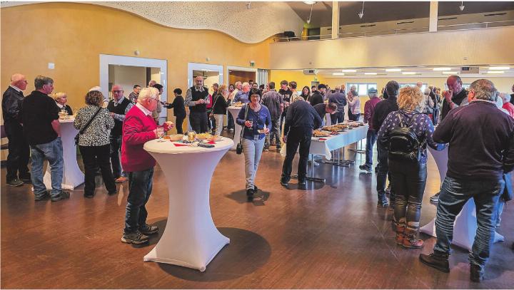 Der Neujahrsapéro 2026 war schon kurz vor 15 Uhr gut besucht.