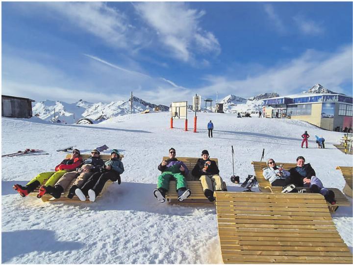 Ausklang des ersten Tages auf der Piste. Bild: DTV Elgg