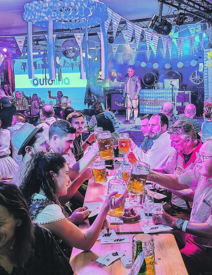 Zum dritten Mal feiert das AP Café kommendes Wochenende Oktoberfest. Bierselige Stimmung ist vorprogrammiert. Bild: zVg