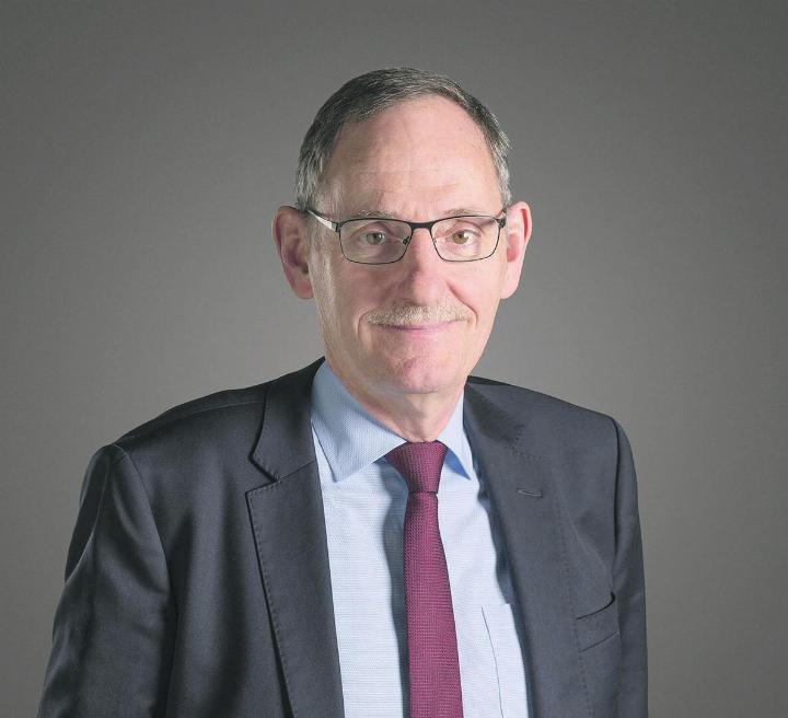 Regierungsrat Mario Fehr zeigt sich erfreut über die Leistungen Bild: Anja Kutter, Staatskanzlei ZH