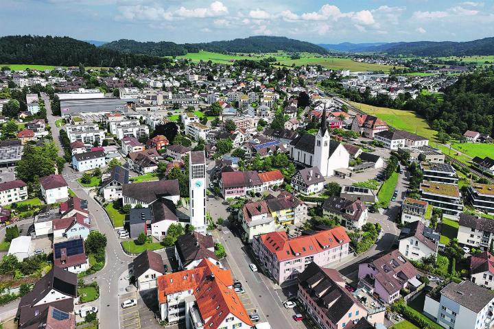 Aadorf und seine Dörfer nähern sich unaufhaltsam der Einwohnerzahl 10‘000. In ein paar Jahren wird die Gemeinde dadurch offiziell eine Stadt. Archivbild: EAZ