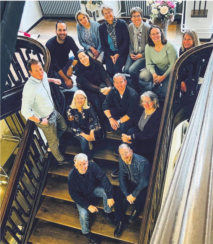 Schulbehörde, Geschäftsleitung und Leitungspersonal.  Bild: zVg