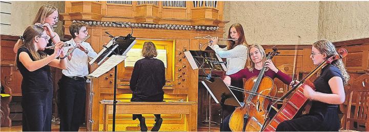 Gesamtchor des Aawanger Abends. Bild: Harry Klewitz, Musikschulleiter