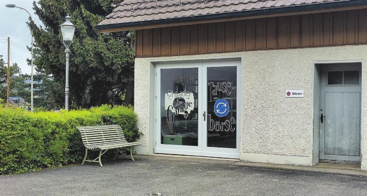 Das Angebot in der Chleidergarage wird rege genutzt. Bilder: zvg