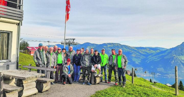 Die Turner aus Hagenbuch auf der Klewenalp. Bild: zVg