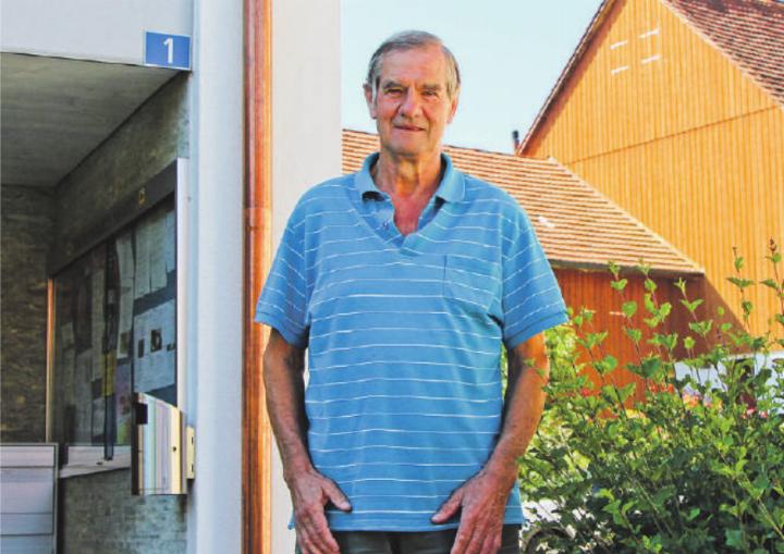 Bernhard Peter verabschiedet sich nach fast 20 Jahren aus dem Gemeinderat Hagenbuch. Bild: René Fischer