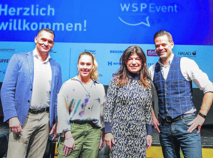 Marcel Dobler, Giulia Steingruber, Susanne Giger und Moderator Lukas Studer (von links). Bild: Patrick Hofmann