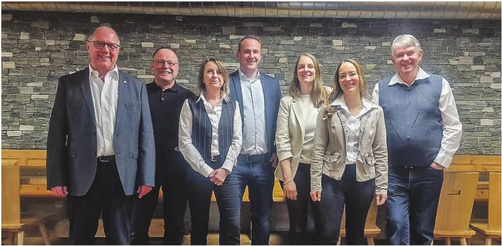 Der Vorstand des Gewerbevereins Aadorf (v.l.n.r.): Markus Mazenauer, Peter Ronner, Brigitte Bühler, Präsident Patrick Bitzer, Mirella Baumgartner, Nadine Wegelin und Christian Blattner. Bilder: Christian Blattner, Emanuela Manzari