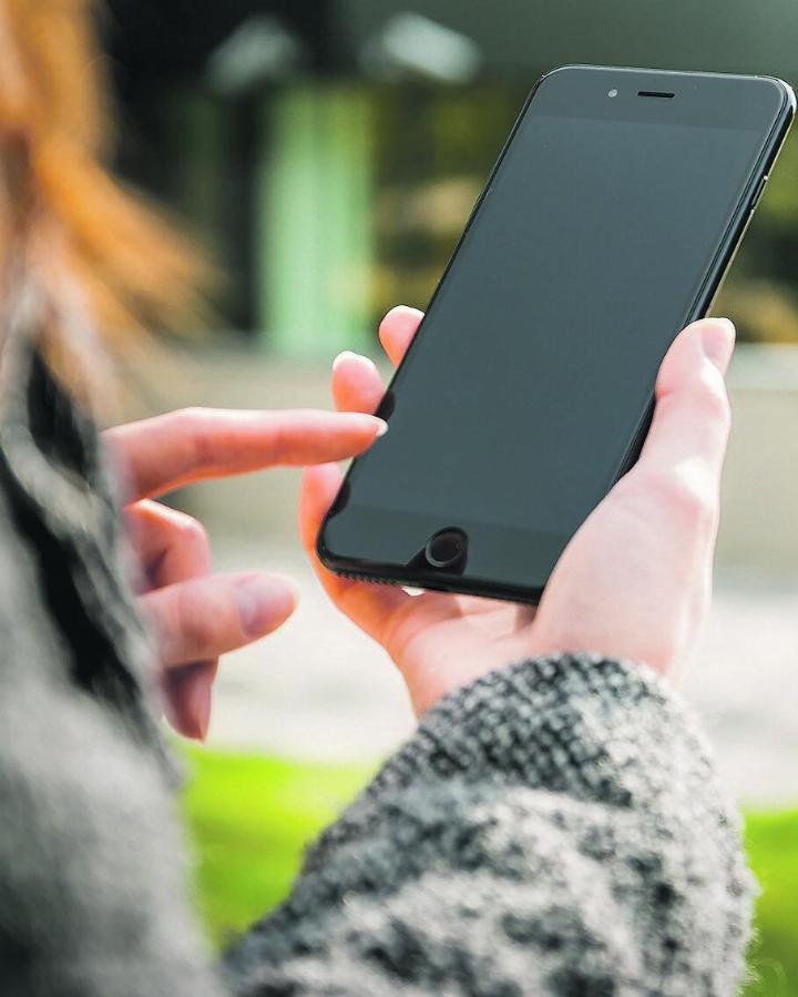Der Billettkauf ist heute unter anderem dank sprachgesteuerter Apps möglich. Bild: pixabay.com