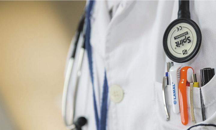 Freipraktizierende Ärzte in der Ostschweiz können etwas aufatmen. Bild: pxhere.com