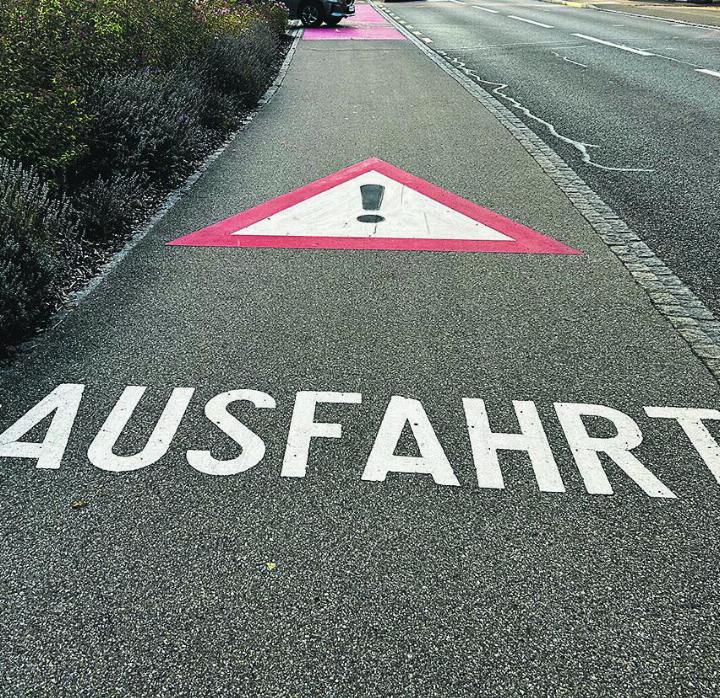 Teilnehmende des Velo-Forums in Sirnach diskutieren über Verbesserungen für den Veloverkehr im Hinterthurgau. Bild: zVg