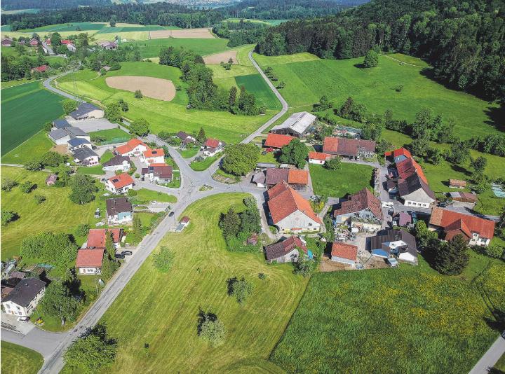 Auch drei Bauabrechnungen der ehemaligen Gemeinde Hofstetten kamen bei der Gemeindeversammlung zur Abstimmung. Archivbild: EAZ