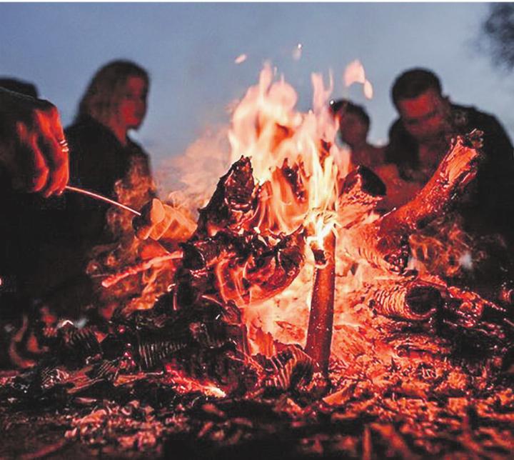 Vom 2. bis 4. April brennt das Feuer durchgehend – Mitmachen und Feuerwache übernehmen möglich. Bild: zVg