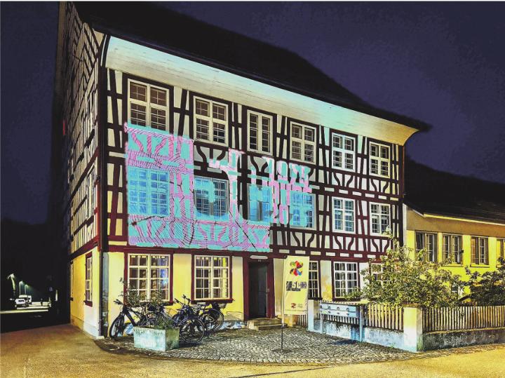 Der Anlass im festlich beleuchteten Riegelbau bildete den Abschluss des Jubiläumsjahres. Bild: Marianne Burgener