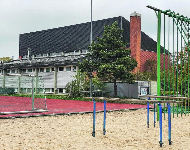 Die bestehende Turnhalle Im See soll einer grösseren weichen. Bild: Markus Koch