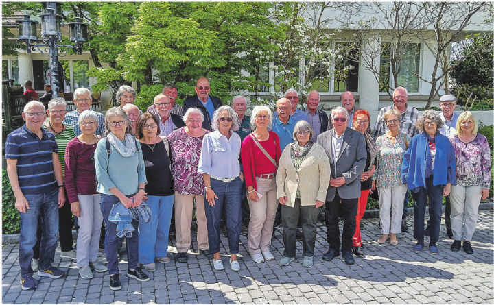 Das sonnige Wetter trug noch zum guten Gelingen des Klassentreffens bei. Bild: Gertrud Ullrich
