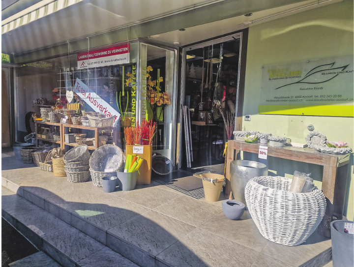 Grosse Auswahl, grosse Rabatte: Im Kreativ Atelier läuft der Totalausverkauf noch bis Samstag, 6. Juni. Bild: Emanuela Manzari