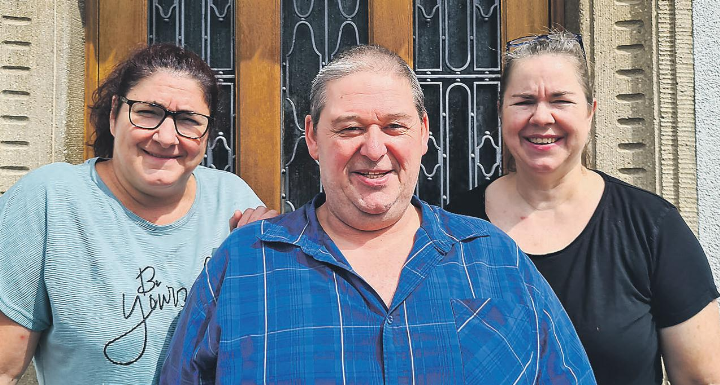 Dagmar Oettli, Oliver und Monika Zingg-Oettli (von links) freuen sich auf viele Gäste am 12. September zu ihrem Jubiläum.