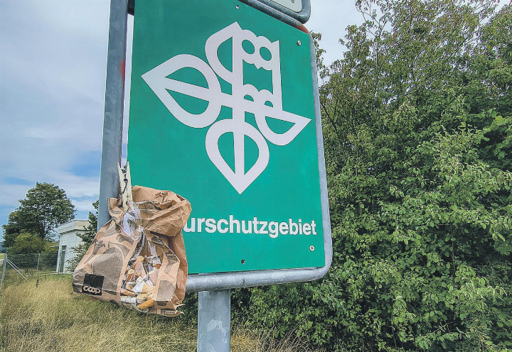 Nachmittags, auf dem Spaziergang mit meinem Hund: 123 «Zigistummel» gesammelt. Leserbild: Irène Schweizer, Elgg