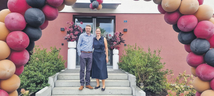 Bianca und Stephan Roth freuen sich über den gelungenen Anbau des «Heidelberg», das sie seit zehn Jahren führen. Bilder: Emanuela Manzare