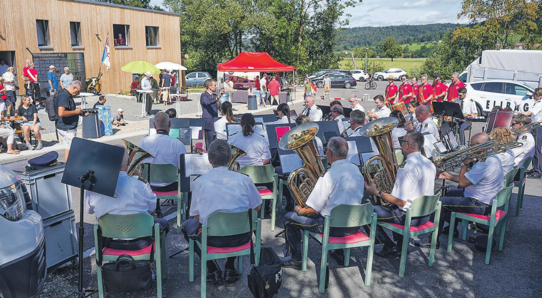 Kantonspolizeimusik mit Elgger Unterstützung. Bilder: Dominik Zürcher Kantonspolizeimusik mit Elgger Unterstützung. Bilder: Dominik Zürcher